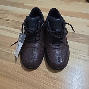 Rockport World Tour Classic Men 8.5W Brown Tumbled Leather Walking Shoes MWT11